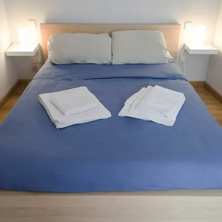 For You Rentals Reina Sofia Apartment Temporal Df21 Madrid Exterior photo