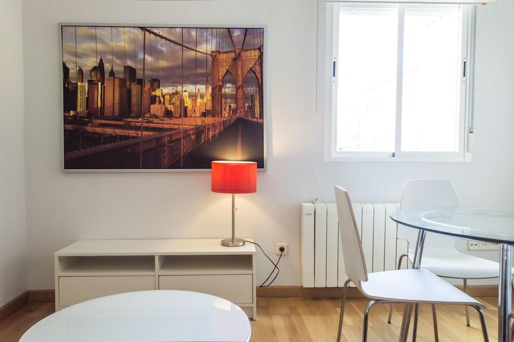 For Reina Sofia Temporal Df21 Apartment Madrid