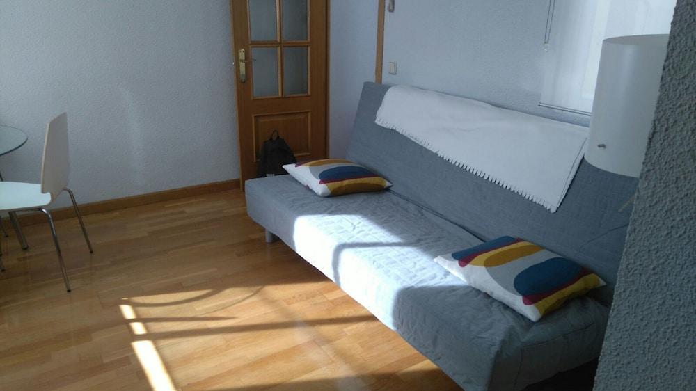 For Reina Sofia Temporal Df21 Apartment Madrid